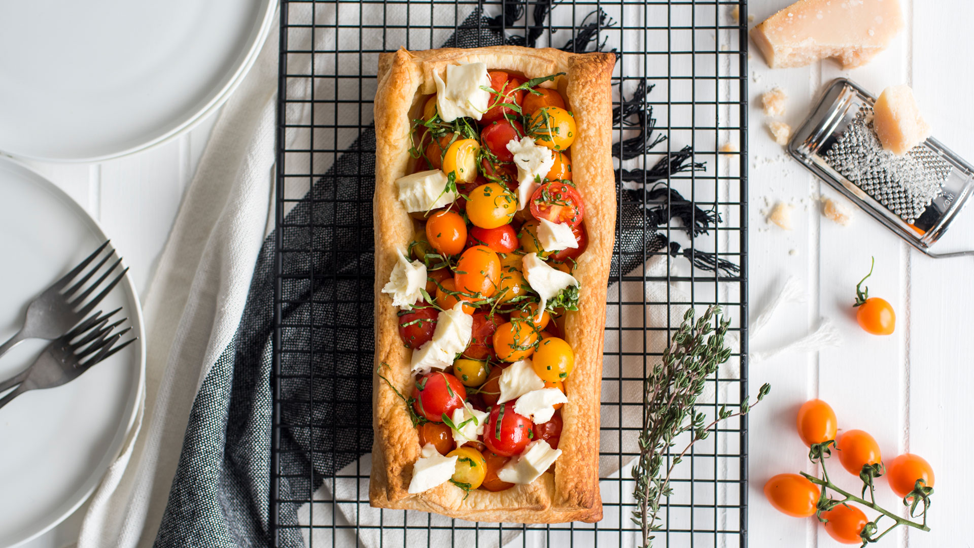 Tarte feuilletée aux tomates - Chef Dumas